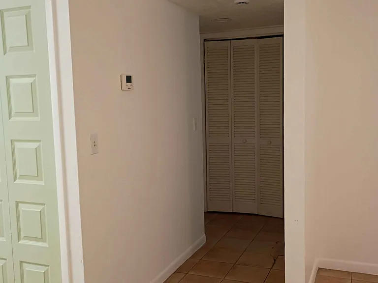4907 E Temple Heights Rd #B — Photo 3