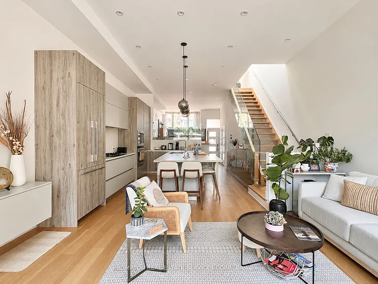 19A Linton Ave — Photo 13