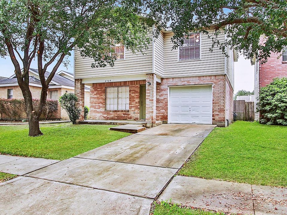 1st image of 2129 Whittier Dr