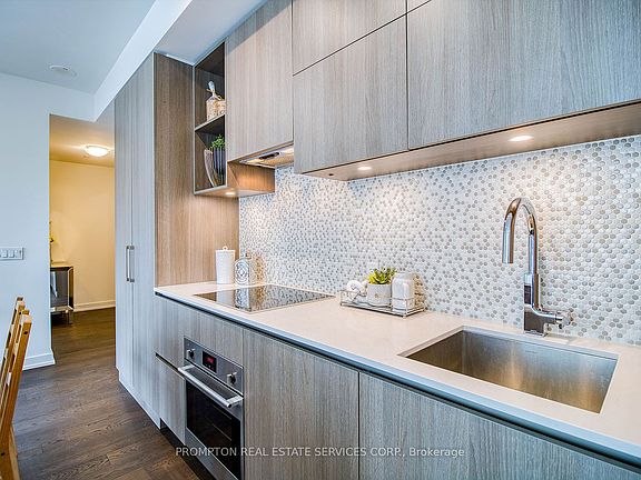3rd image of 1 Yorkville Ave #2602