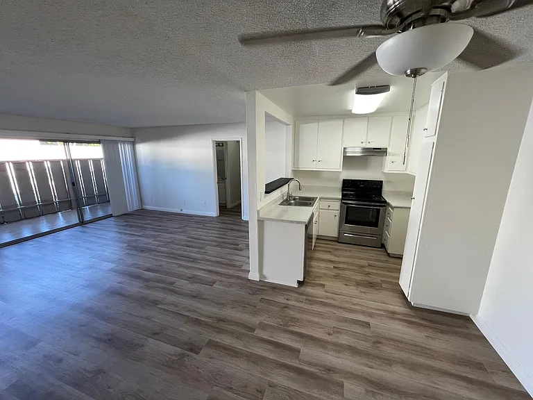 Beachwood Village Apartments — Photo 7