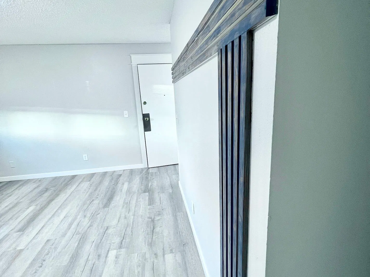 2 bed, 750 sqft, $960 — Photo 3
