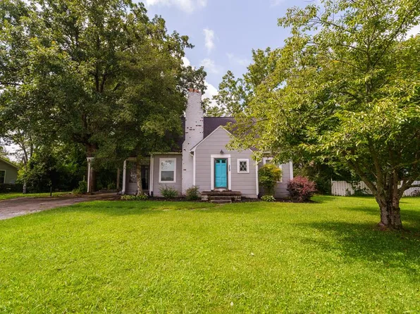 289 E Jere Whitson Rd, Cookeville, TN 38501