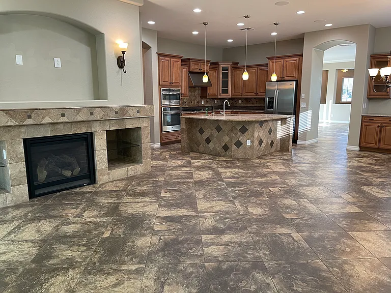 2543 E Penedes Dr — Photo 10
