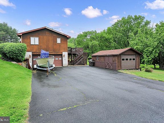 3rd image of 2320 Birmingham Ct