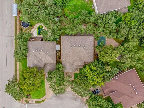 3rd image of 2303 Brittway Ln