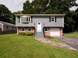 35 Dreadnaught Ave, Bristol, RI 02809