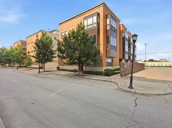 1114 S Adams St, Fort Worth, TX 76104