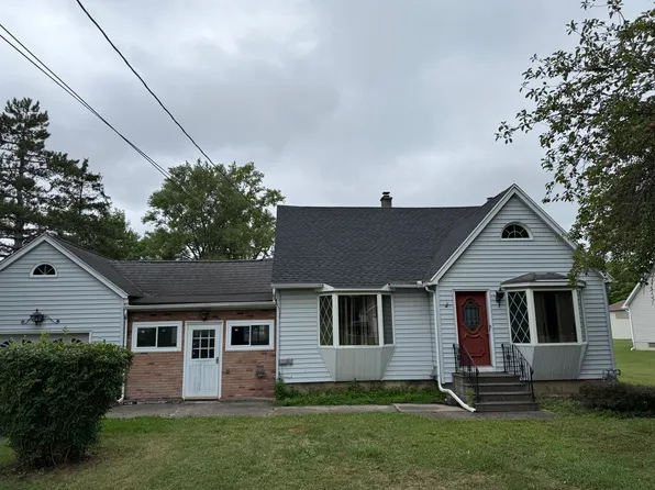 760 N Blossom Rd, Elma, NY 14059