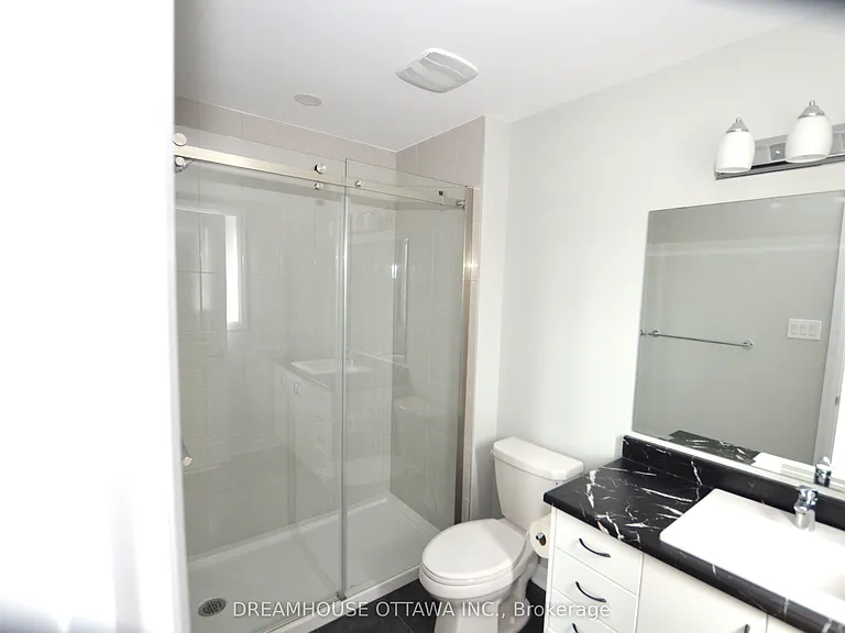 326 Gisborne Pl — Photo 17