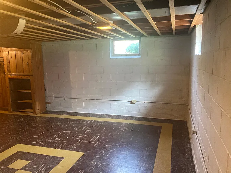 2095 Conway St — Photo 18