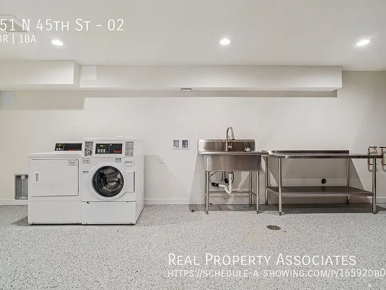 951 N 45th St #2 — Photo 15