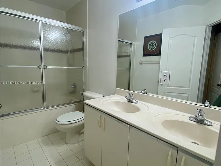 3135 SW 128th Ave — Photo 7