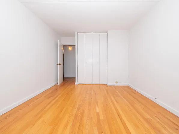 300 Cathedral Parkway image 6 of 18