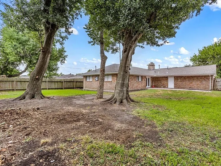 6414 Heatherbloom Dr — Photo 31
