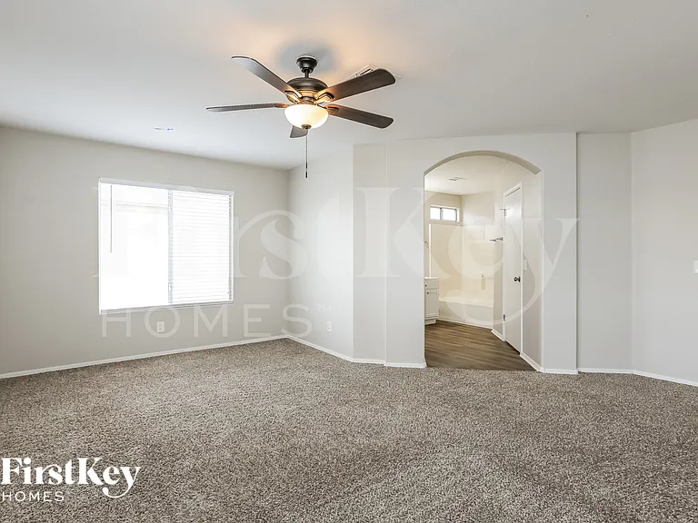 7547 W Comet Ave — Photo 8