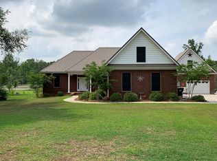 422 Waterford Way, Ashford, AL 36312
