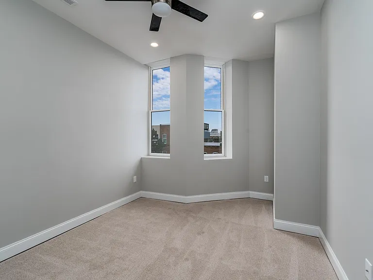 1301 Andre St #D — Photo 8