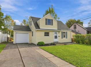 3 Willow Ct, Buffalo, NY 14225