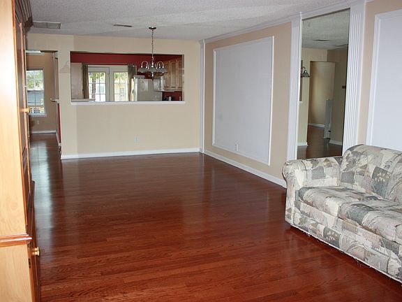 Formal Living and Dining 