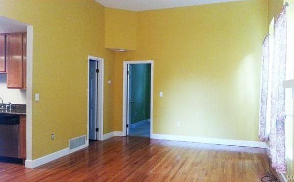 5th image of 1942 Sidney St APT A