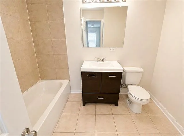 8720 Livingston Ave #F — Photo 7