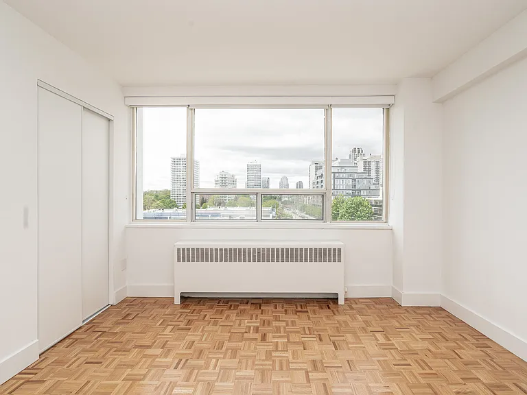 265 Russell Hill Rd #50013B-702 — Photo 7