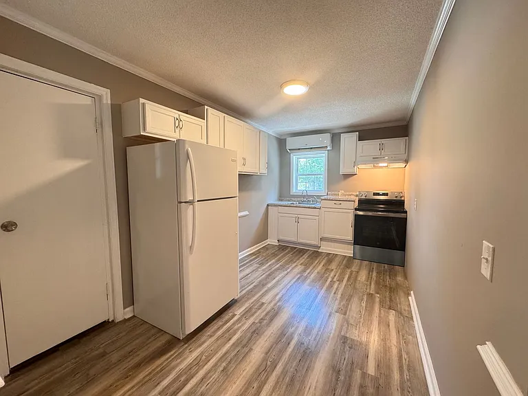412 W. Atlantic Street — Photo 3