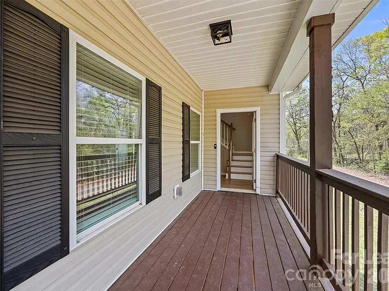 3130 Celia Ave — Photo 3
