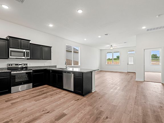 3rd image of 413 University Ave