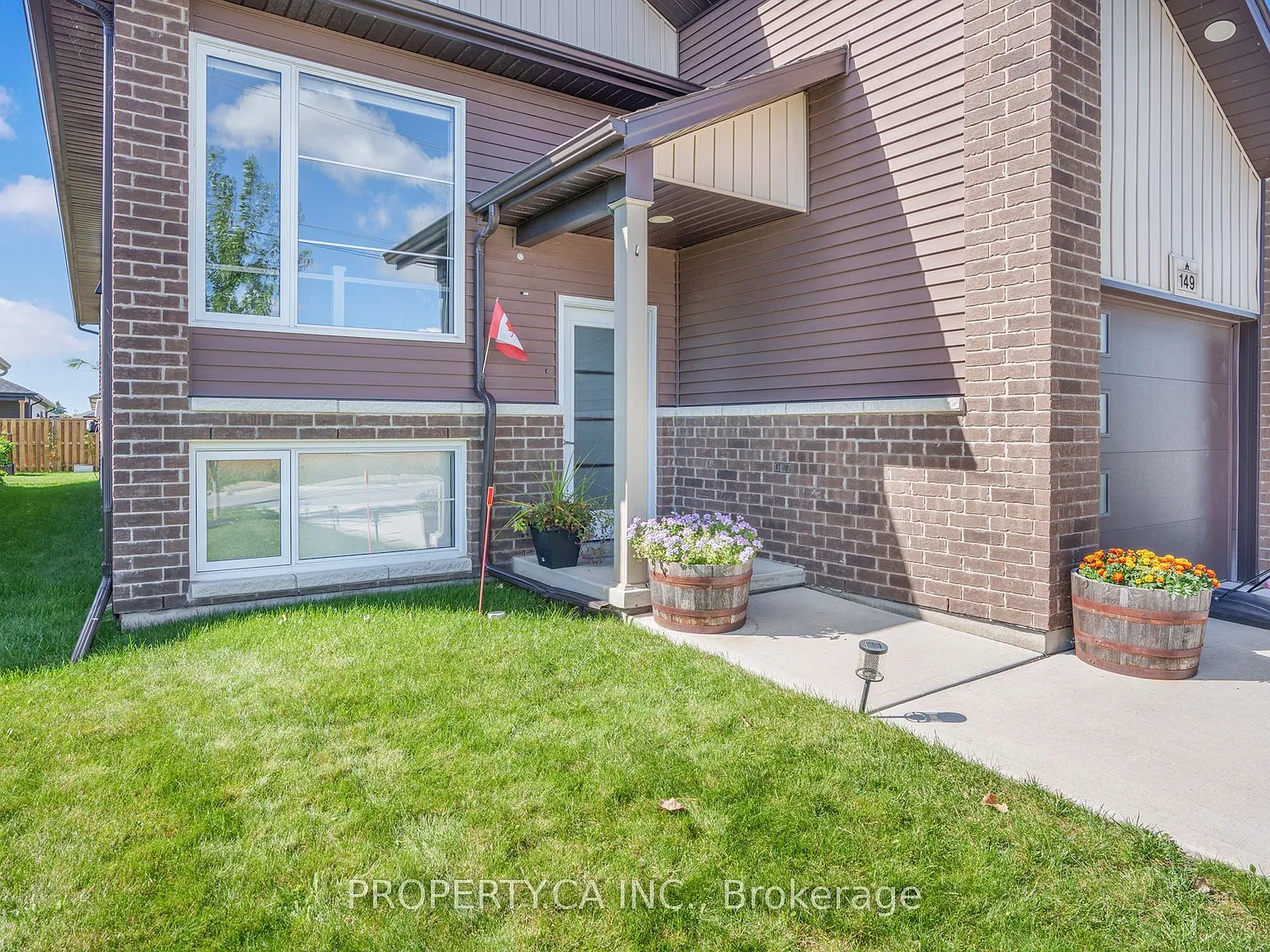 3 bed, $2,300 — Photo 2