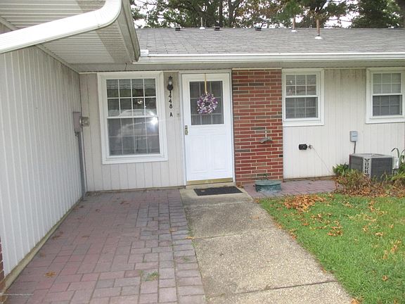 3rd image of 448A Cheshire Ct #1001