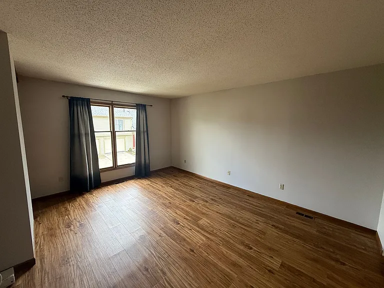 5123 Pinebrook Dr — Photo 17