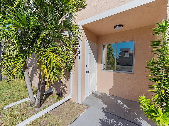 5th image of 3951 Coral Springs Drive #21