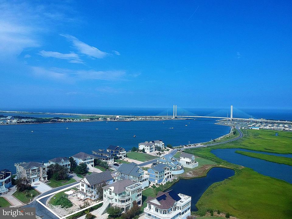 1st image of 14 S Shore Dr N