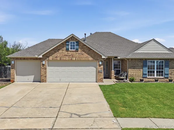 5809 N 32nd St, Broken Arrow, OK 74014