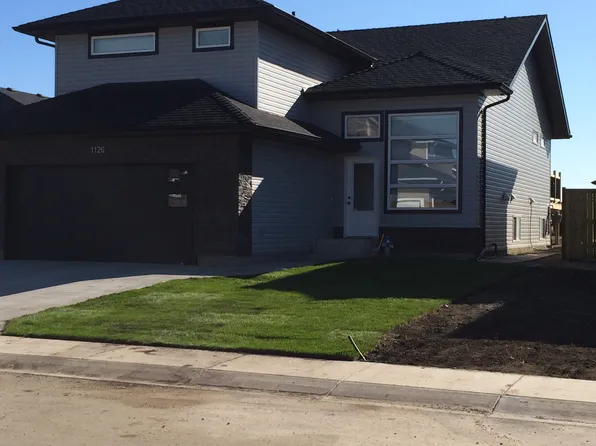 1126 Hargreaves Way #A, Saskatoon, SK S7R 0H1
