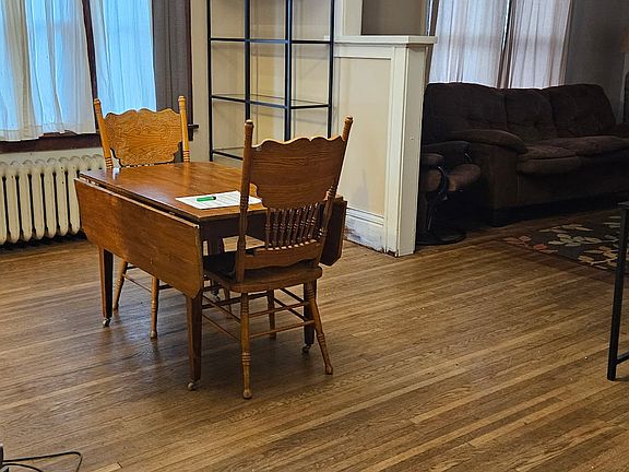 3rd image of 312 2nd St E