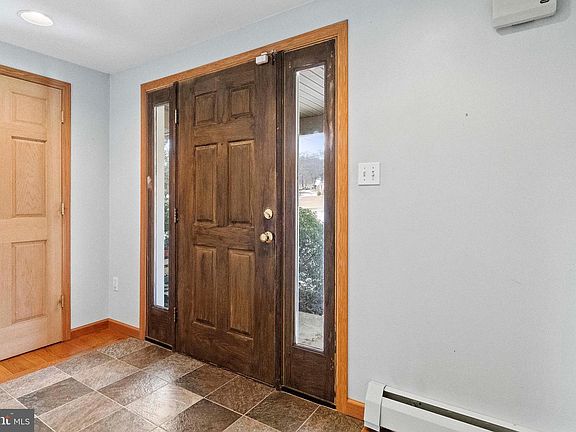 5th image of 1797 New Bloomfield Rd