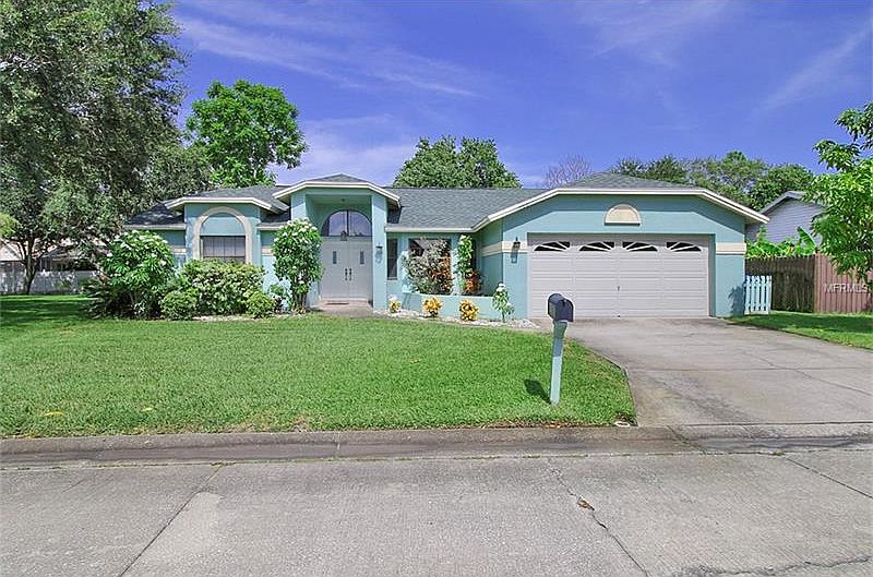 1st image of 1909 Glen Lakes Cir N