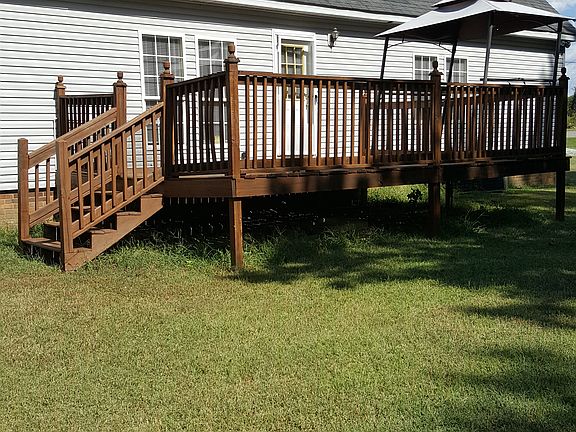 Plenty of entertaining space