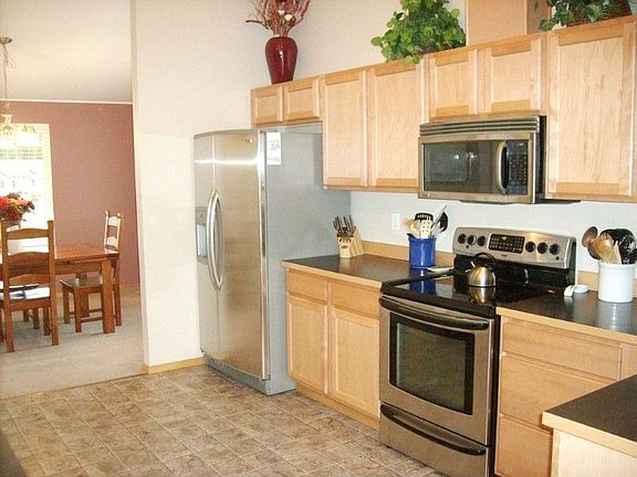 3rd image of 14025 Thurlow Ln SE