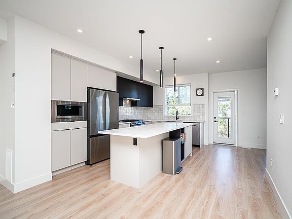 5th image of 7670 207th St #8