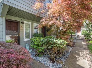 4880 SW Scholls Ferry Rd APT 14, Portland, OR 97225