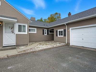 40 Greenwood Ter, Chicopee, MA, 01022