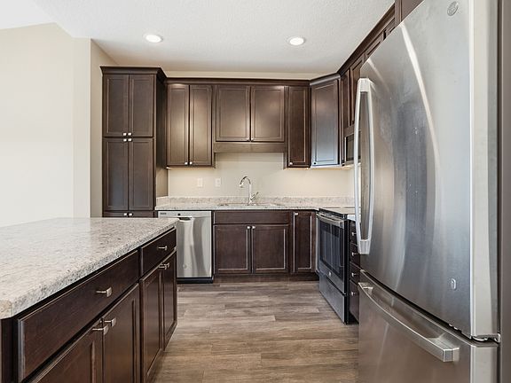 3rd image of 2592 Middle Rd #317