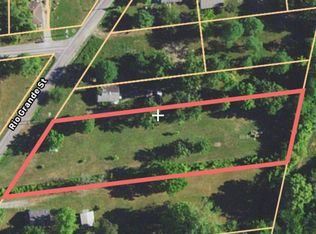 209 Rio Grande St, Flora, IL 62839