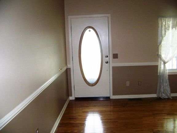 4th image of 200 Chaney Dr
