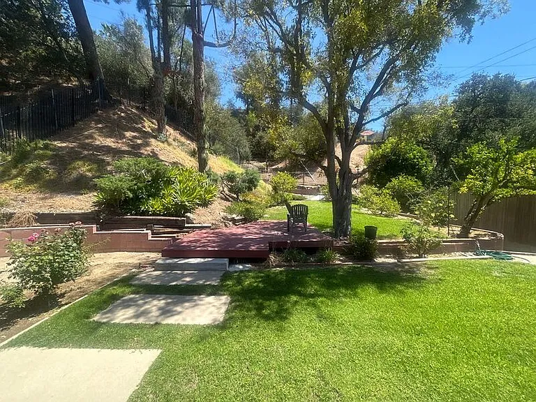 429 Paulette Pl — Photo 25