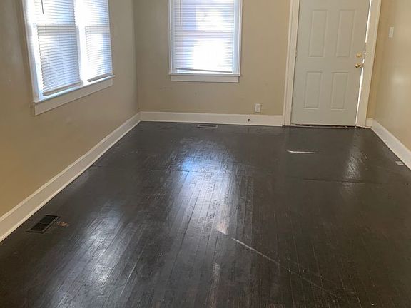 4th image of 901 N Grant Ave